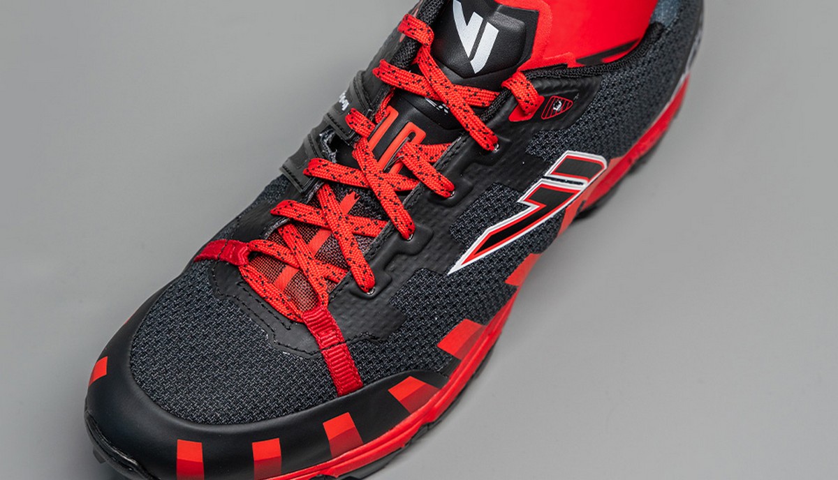 Castleberg's tweet image. The New VJ IRock 4 has arrived &amp;amp; is available to buy NOW! And we have to say what a good looking shoe it is 😍 (&amp;amp; we already know how well it performs!)

castlebergoutdoors.co.uk/vj-irock-4

#trailrunning #trailrunningshoes #vjshoes #trailshoes #fellrunning #fellrunningshoes #offroadrunning