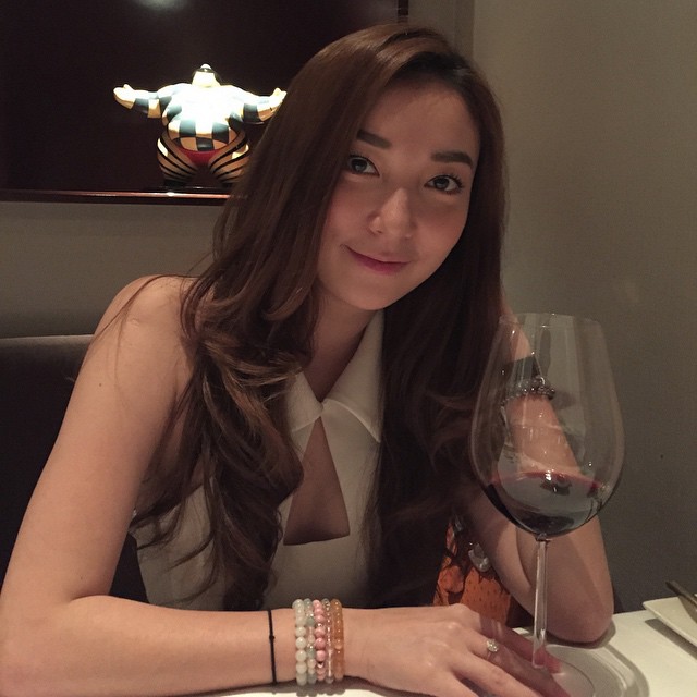 Dinner isn't just about filling your stomach, it's also about creating strong relationships and appreciating the diversity of flavors and cultures.. #dinner #with #frends #style #beautiful #nature #wine