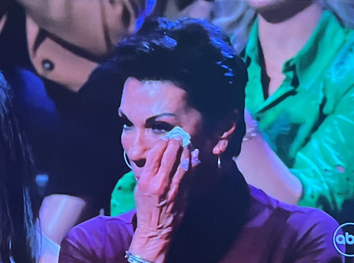 erinmurray16's tweet photo. Every time I see Susan I love her more… make her the Bachelorette host 

#thebachelor #womentellall https://t.co/nDGM357bEF