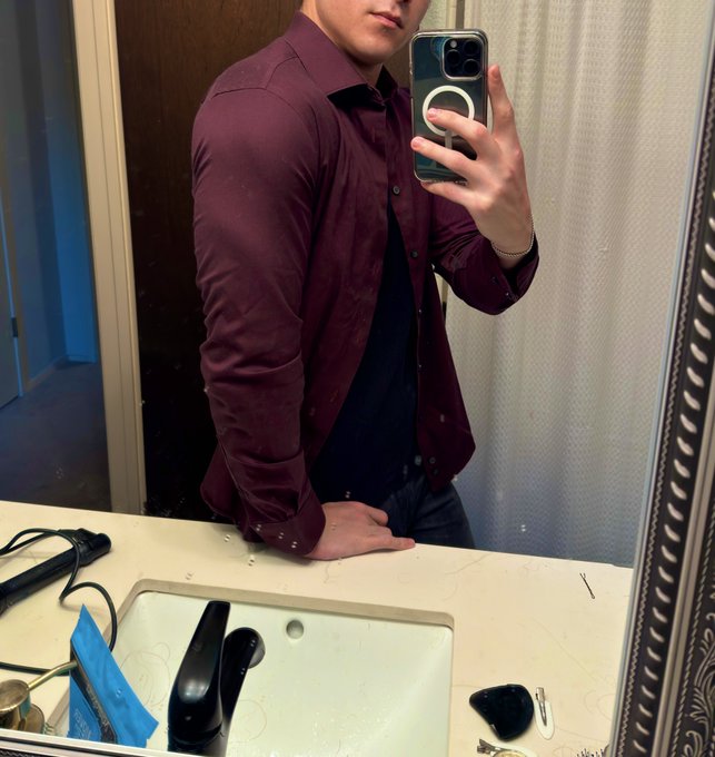 Need new clothes&hellip; Mine don&rsquo;t fit anymore lol https://t.co/aWdja02RNL<a href="/tag/mvsales"class="tags"><span>#mvsales</span></a>