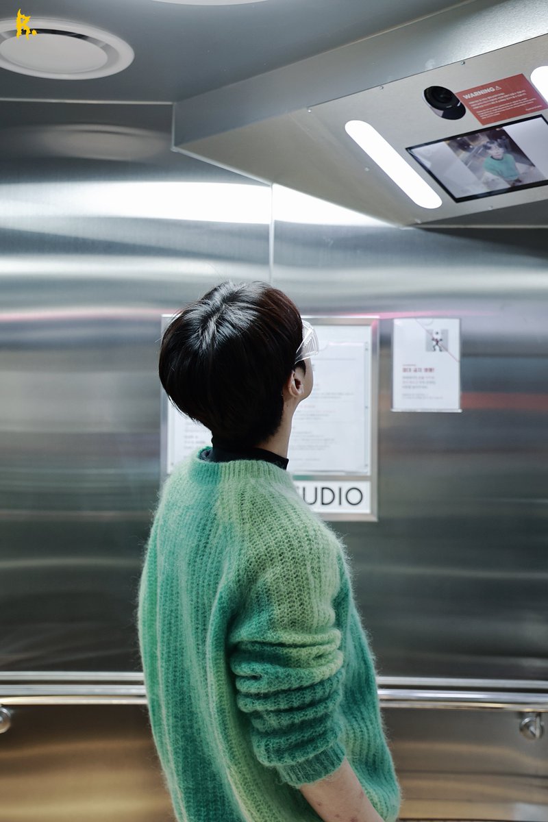 240318 🛗

#GHOST9 #고스트나인 #SHIN #이신 #눈부SHIN_3월의_김수현