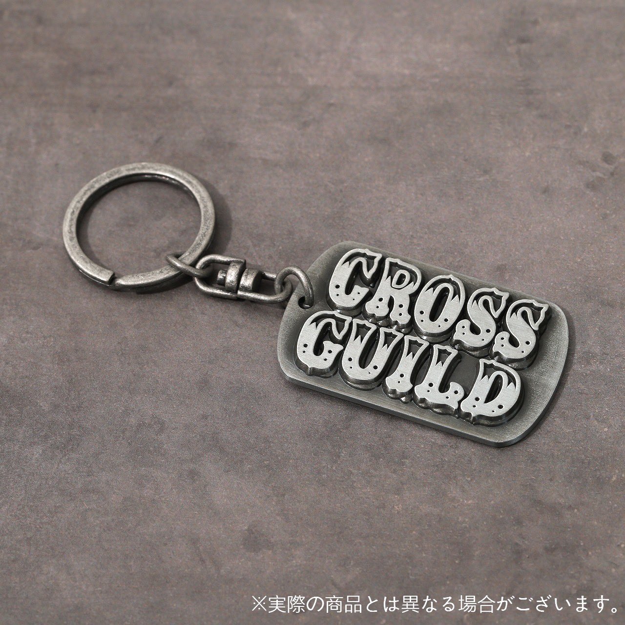 ONE PIECE トンガリ缶バッジクロスギルド　バギー　ミホーク　クロコダイル ワンピース」バギー＆クロコダイル＆ミホークの“CROSS GUILD”の