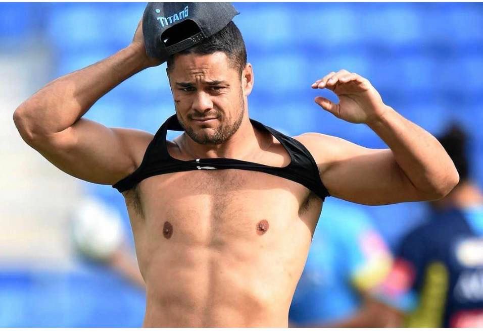 Episode 399! An Aussie rugby player, who ended up in the NFL. Problem is, he’s also accomplished in the field of "being accused of rape", which is less sought after. He's paid settlements &amp; is currently sitting in an Australian prison! It’s Jarryd Hayne!!

podcasts.apple.com/us/podcast/cri…