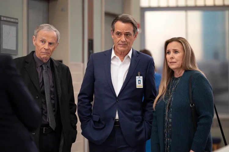 paula_30throad's tweet image. #Gh 

An appreciation post for @tristanrogers @GenieFrancis @thejonlindstrom 

They are still playing their original characters for their soap fans after all these years and give us their all!

You can tell they are still genuinely having a blast! #LoveThem 💗

Here’s to them 🥂