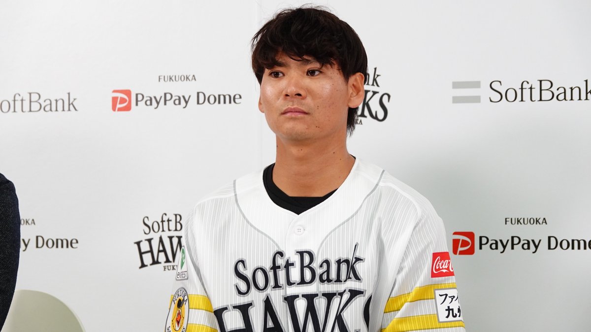 takafullc2's tweet photo. 会見が行われています。

#仲田慶介 #緒方理貢 #川村友斗 #sbhawks #鷹フル https://t.co/9VQRav7va8