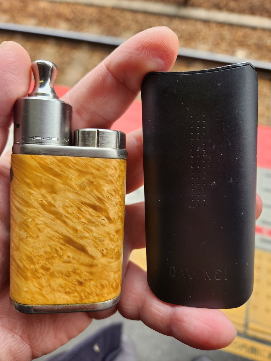 arai3539's tweet photo. やっぱり今月はイマイチです
#vape #vaporizer #istickpico #davincivaporizer https://t.co/U9n4PCMTDK