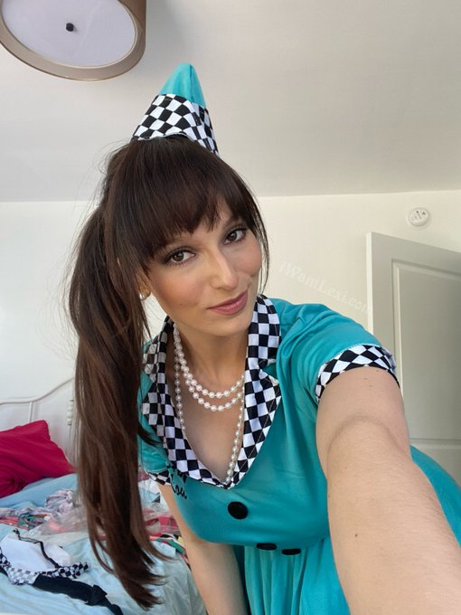 Pro tip: start at the top and work your way down https://t.co/89HwSXzauS @realloyalfans https://t.co<a href="/tag/humpday"class="tags"><span>#humpday</span></a>