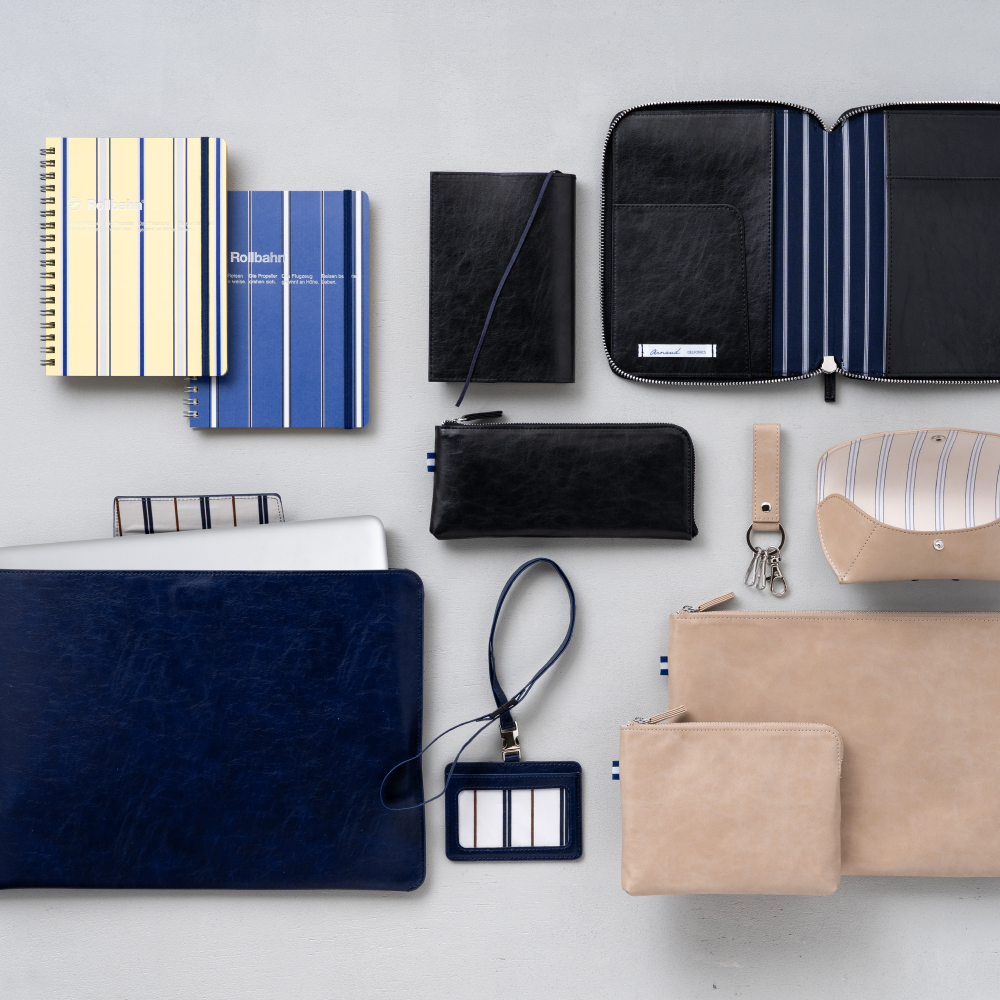 【Shop News】爽やかなシャツのような、心地よい印象を感じさせる新シリーズ「アルノー」 が登場します。デルフォニックス 大阪、スミス各店では、2024年3月29日（金）発売予定。​また、全国の取扱店にて順次発売予定です。​詳しくはこちら。​
delfonics.com/news/30701.html