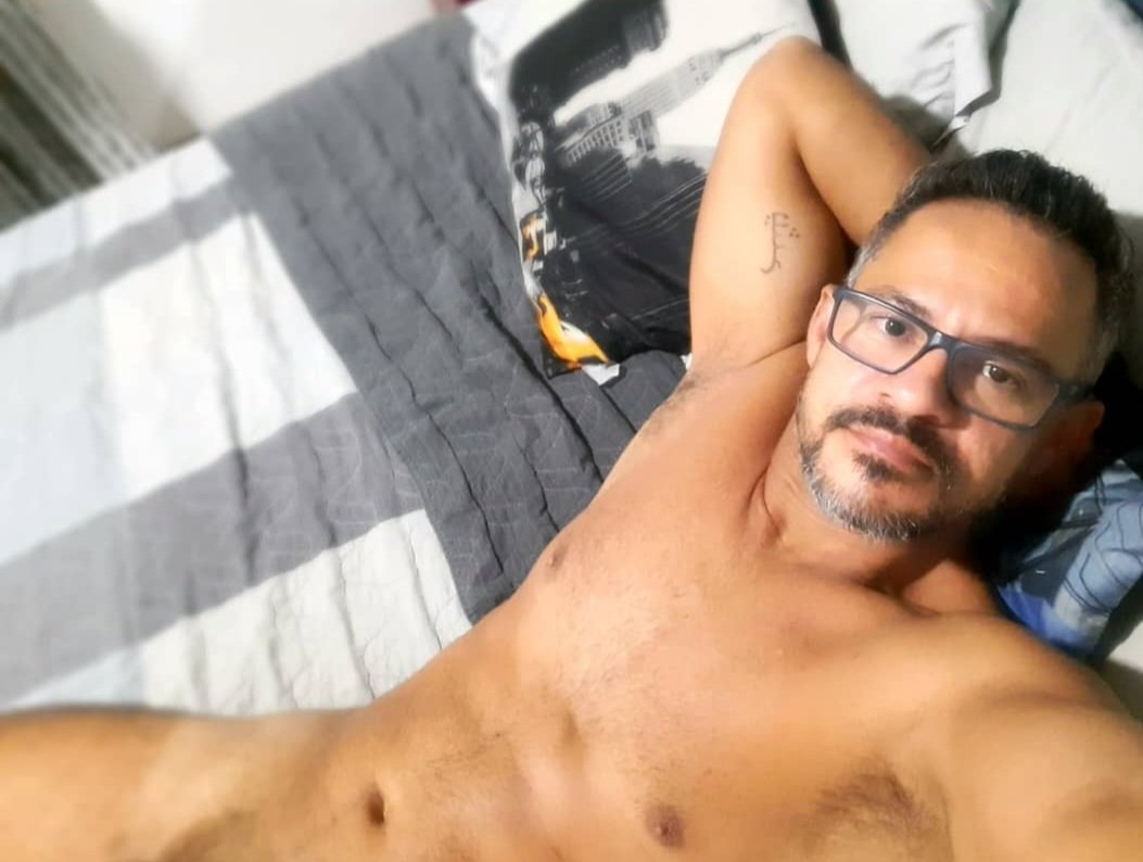 daddyvix2's tweet photo. Boa noite pra todos aí! https://t.co/lEA96HKSND