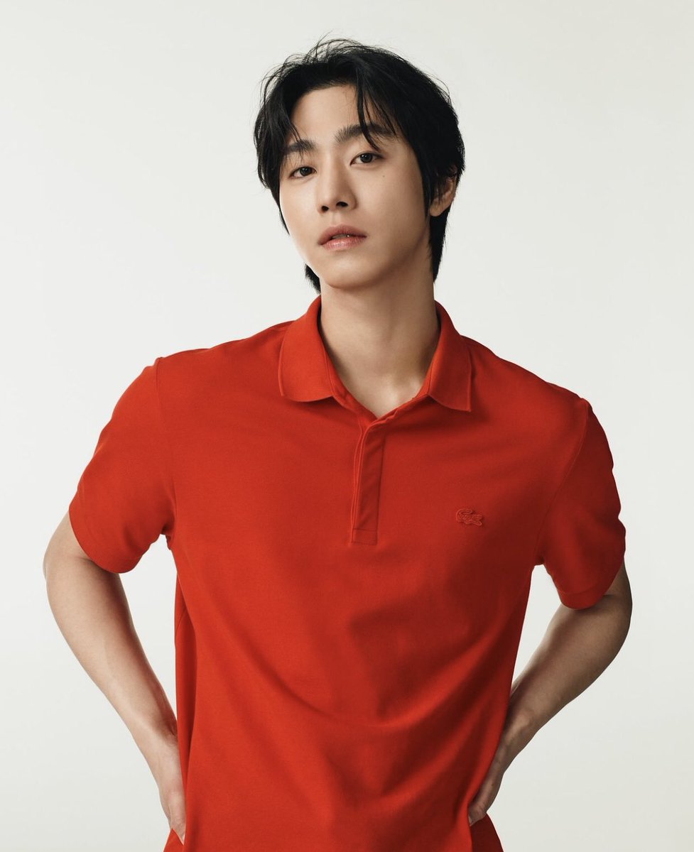 hyoseop95's tweet photo. My new favorite color: red ❤️ https://t.co/bMmkN0W8pT