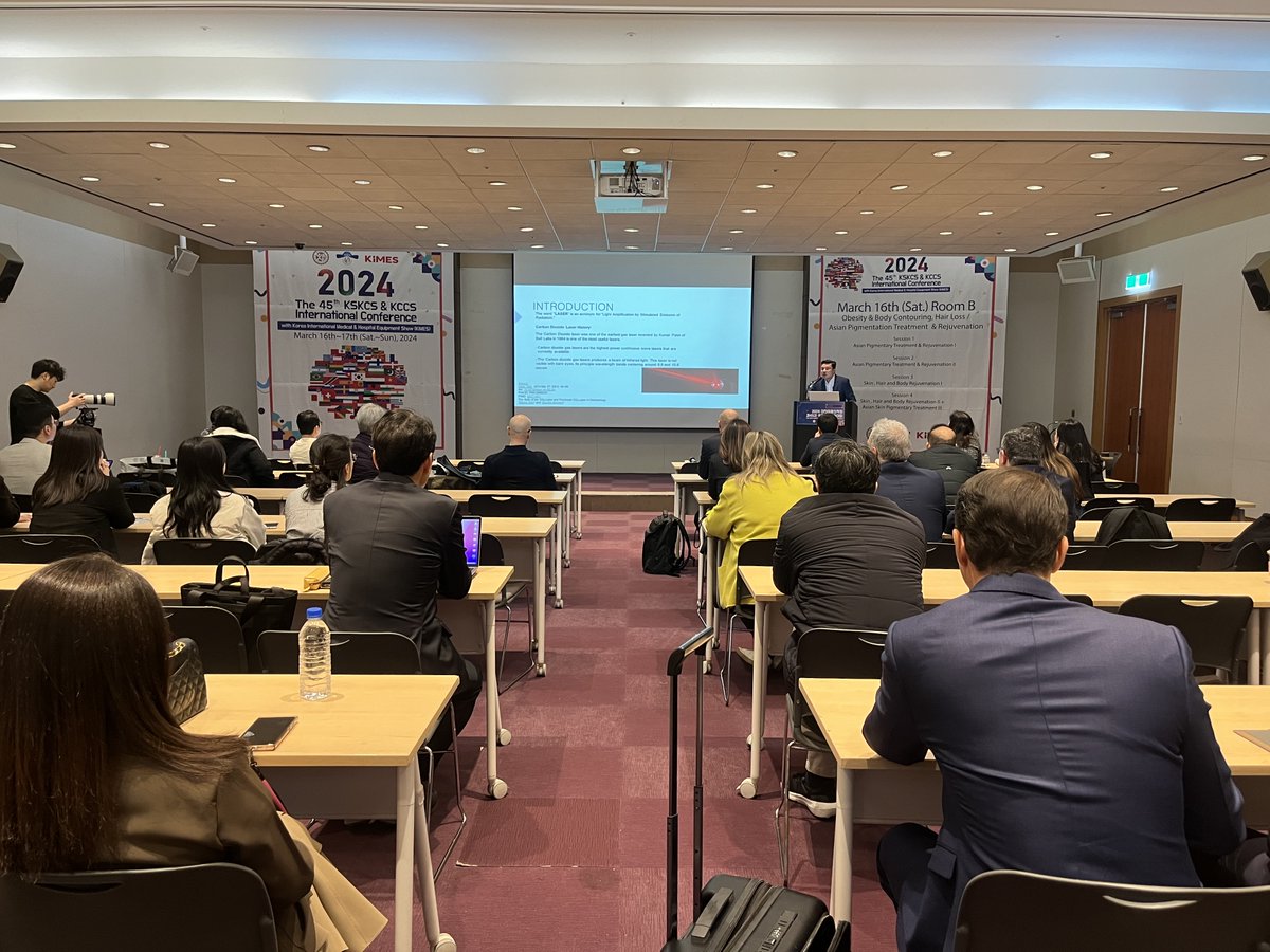 bisonmedical's tweet photo. The 45th KSKCS & KCCS International Conference
It was such a wonderful lectures.
Thanks to Dr. John, Dr. Handa and Dr. Contessa for the wonderful lectures.
#KIMES #KIMES2024 #InternationalConference #bisonmedical #dualaccento #Firexel #eladerm #firexel2 #accento #KSKCS #KCCS https://t.co/1od9R5Q0t6