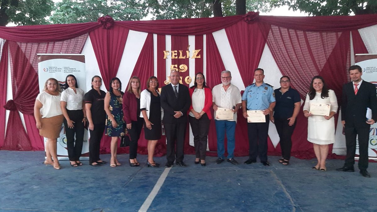 gustavorbogarin's tweet photo. #emocionado x distinción de 59 años de fundación del gran #colegionacionalpablopatriciobogarin #Ñemby
#recordando a mi madre la #draleonabogarínderojas y tía #drapablinabogarinzorrilla #fundadoras de este gran centro de estudios
Gracias Marta Carolina Rolón x delicado detalle https://t.co/wtX0XAsuMM