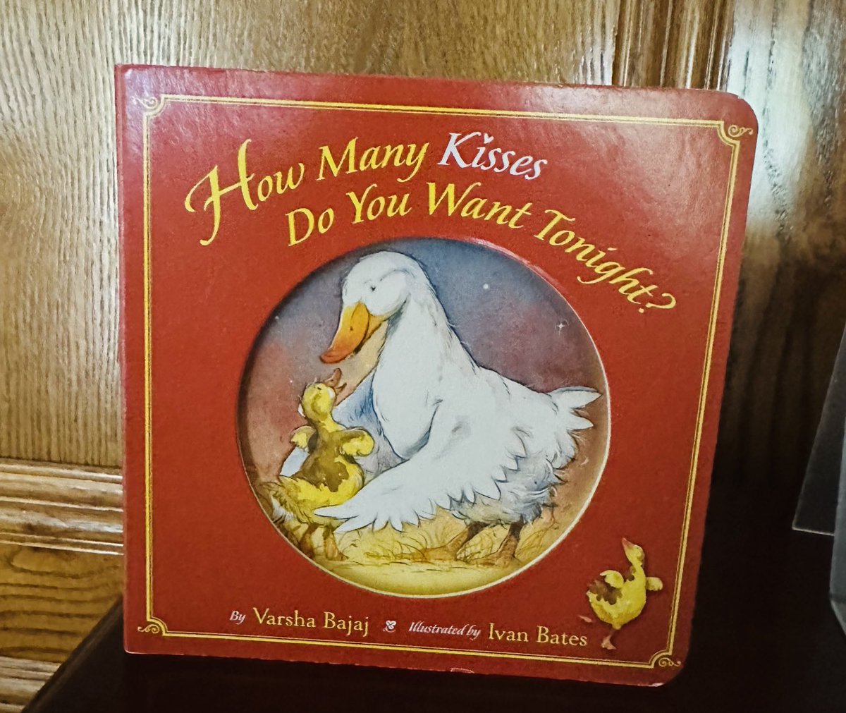 Hey picture book lovers! I’m celebrating the 20th anniversary of my pb “How Many Kisses Do You Want Tonight?” illustrated by Ivan Bates with a giveaway of the board book edition. To enter follow, tag, or retweet. US only. #BedtimeStories #RhymingTexts. Ends on 3/25/24
