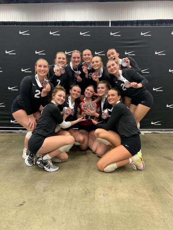 Ashley Strefling tweet media