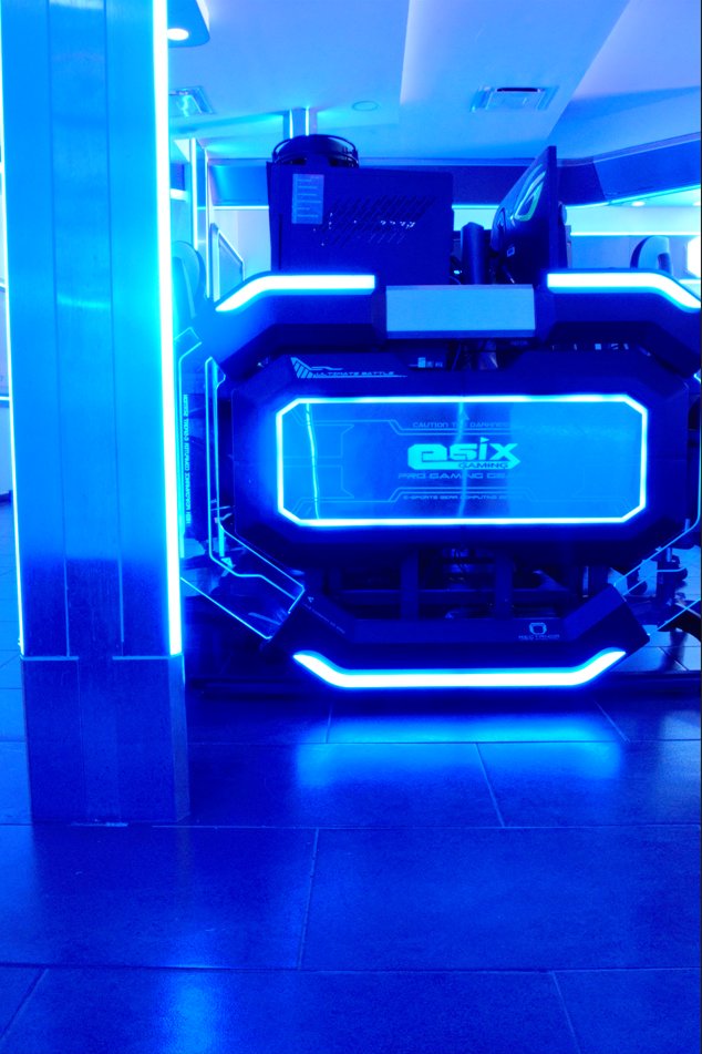 ESixGamingMX's tweet photo. Les recordamos que hoy todas las zonas operan con normalidad🤗para que vengan a disfrutar del #GamingandCoasterFest en @SixFlagsMexico, disfruta del castillo #Esixgaming , el #ForoMX , el #TechSixCenter y el #cosplayrunway. ¿Están listos para el siguiente nivel? https://t.co/fRERpzYOFr