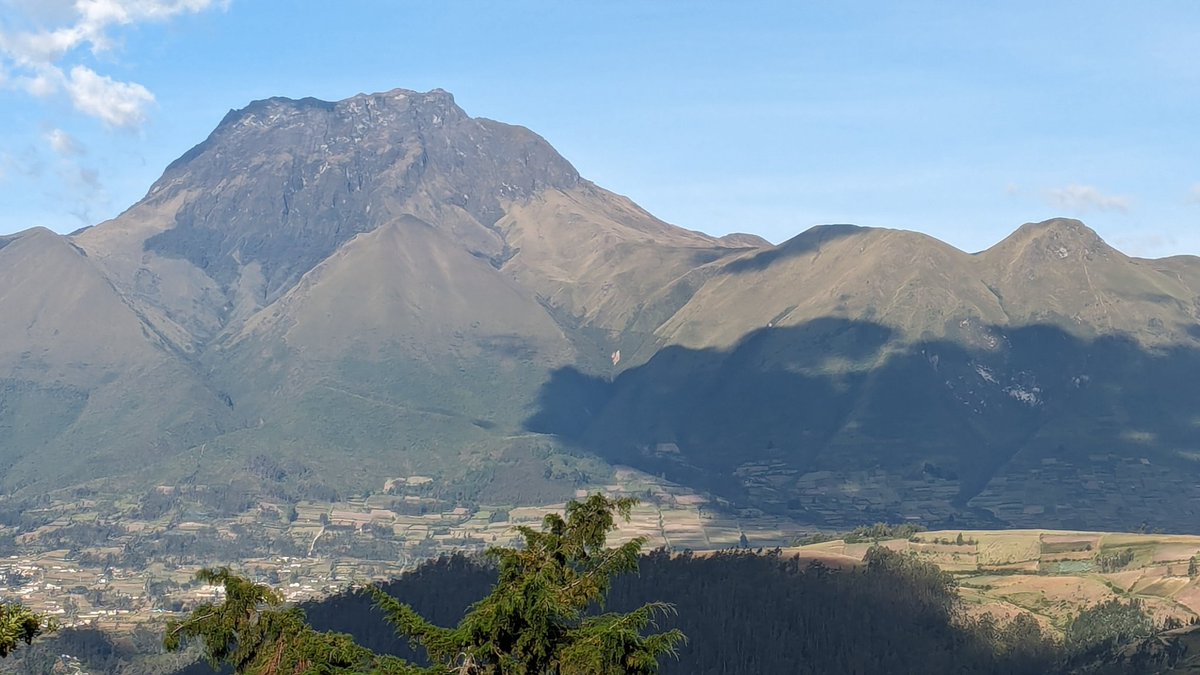 FastFredTravels's tweet photo. Otavalo Ecuador https://t.co/w4zhp0Ybpm