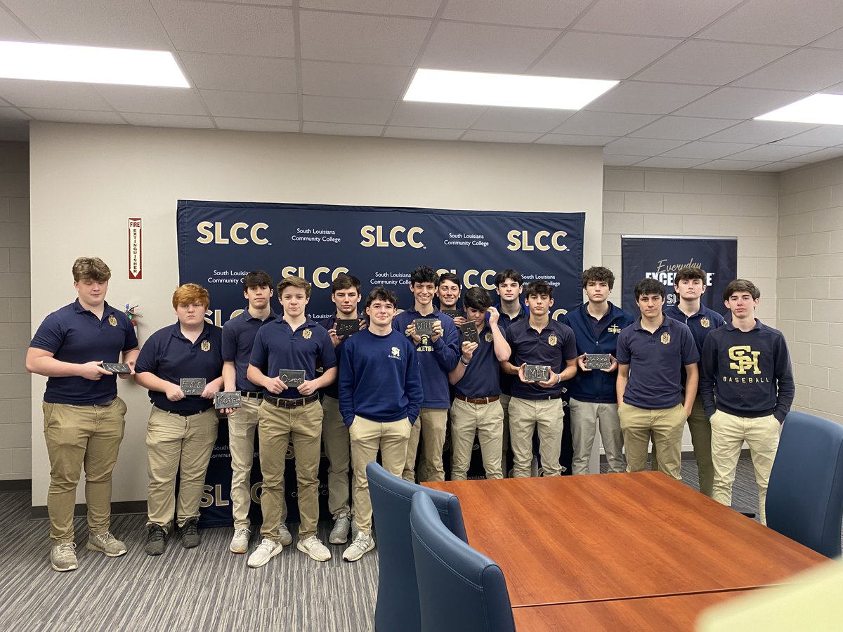 solaccofficial's tweet photo. 💡Campus Spotlight: Sacred Heart School's 11th and 12th graders recently toured our CB Coreil Campus in Ville Platte.

Interested in studying with us in Ville Platte? We are now enrolling for the Fall. 👇

Visit https://t.co/alIB7jO75t for info.

#SLCCVillePlatte #SLCCFall24 https://t.co/XVhLUGfDTE