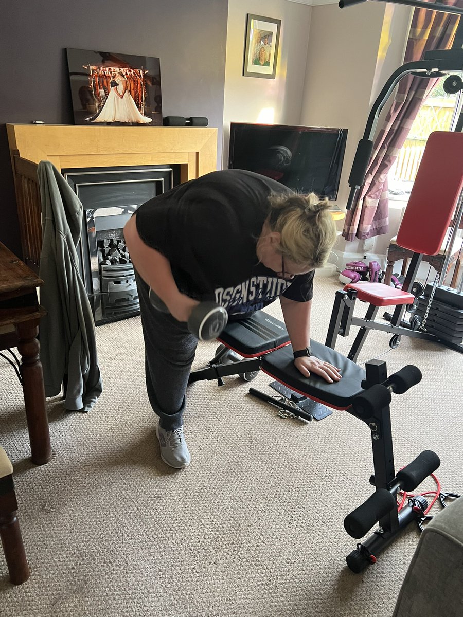 GorillaManFitn1's tweet image. Loving Amy Haines new workout bench as we put it through it paces this afternoon 💪❤️ #workoutbench #workoutbenchworkout #fitnessmotivation #weightlossjourney2024 #FitnessGoals2024 #communityfitness