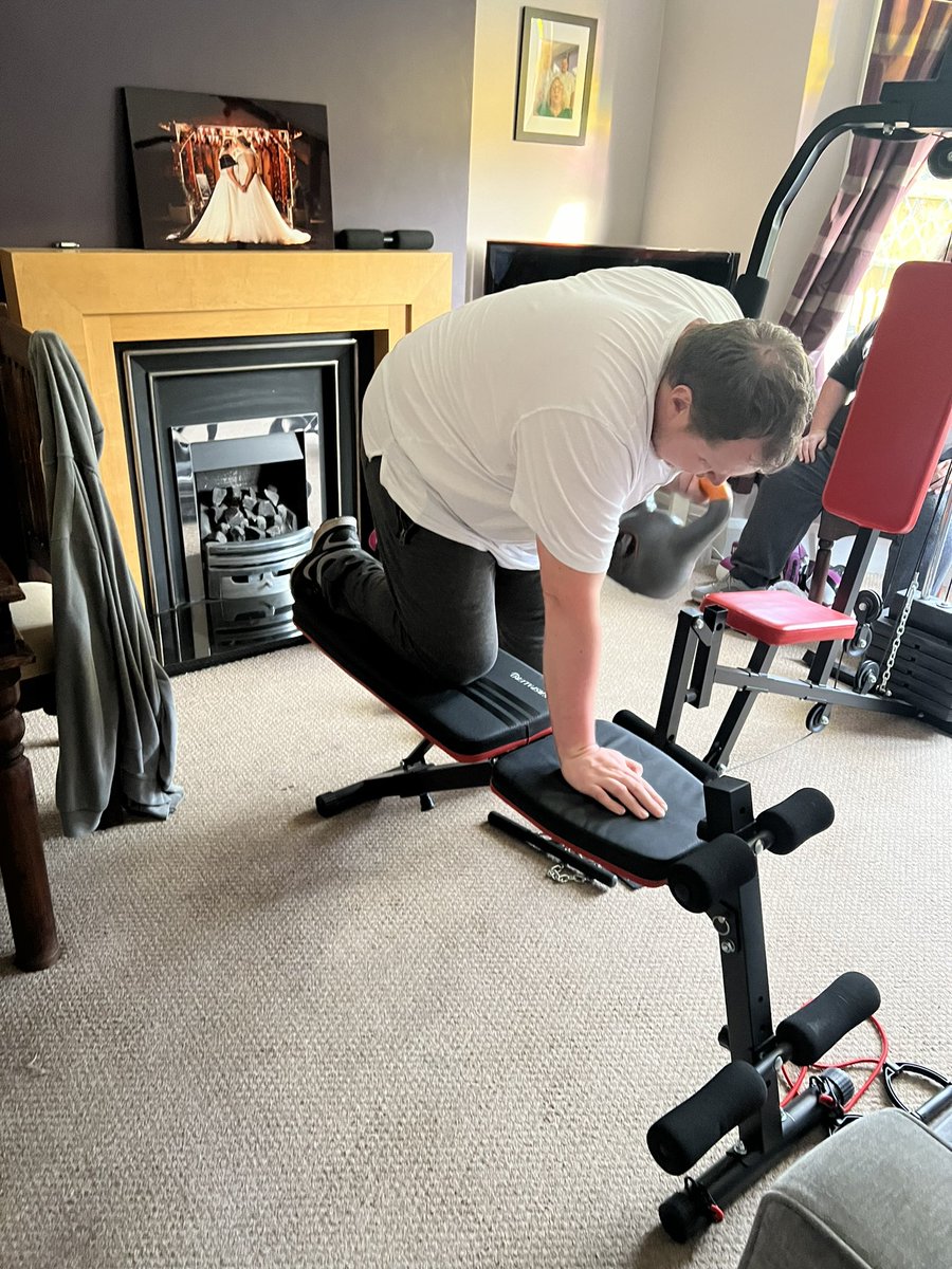 GorillaManFitn1's tweet image. Loving Amy Haines new workout bench as we put it through it paces this afternoon 💪❤️ #workoutbench #workoutbenchworkout #fitnessmotivation #weightlossjourney2024 #FitnessGoals2024 #communityfitness