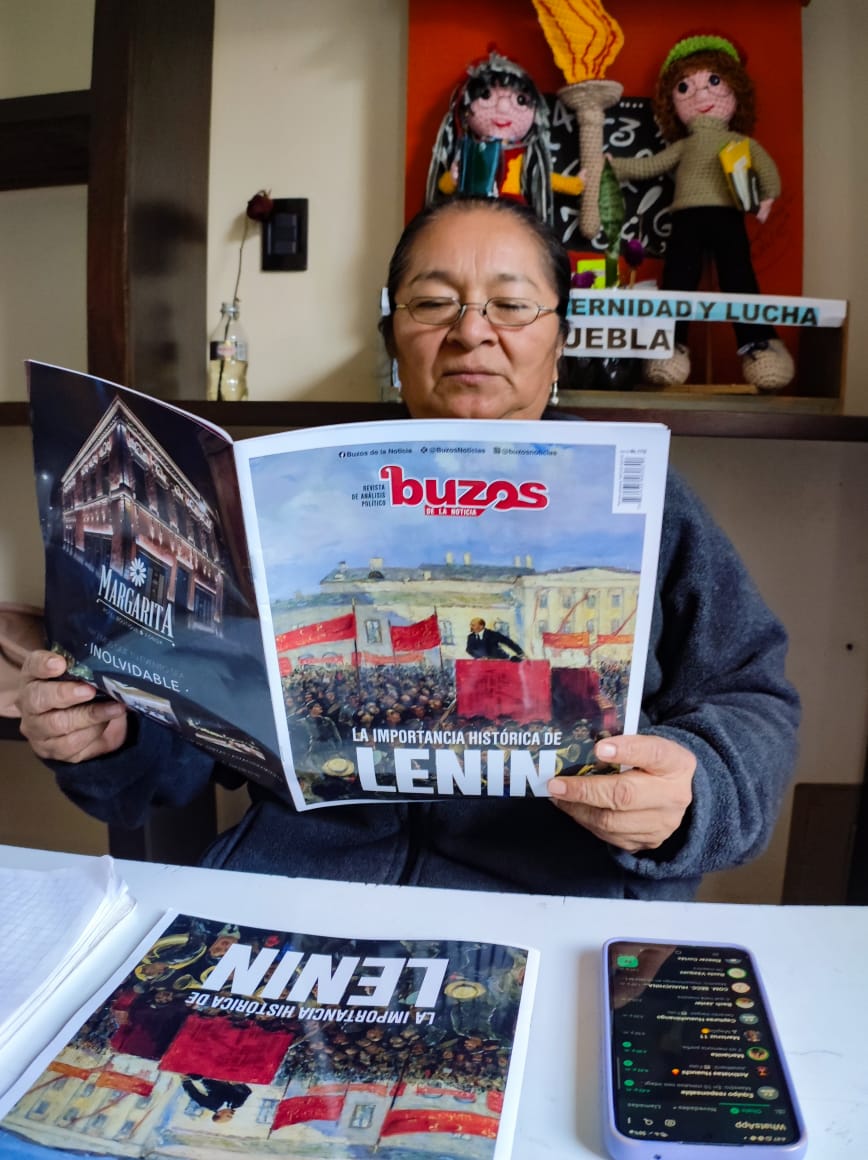 PaoFloLeon's tweet photo. felicitaciones a Buzos de la Noticia por sus #24AñosDeBuzos sigan llevando información a quienes lo necesiten. https://t.co/gZn8wLUqFg
