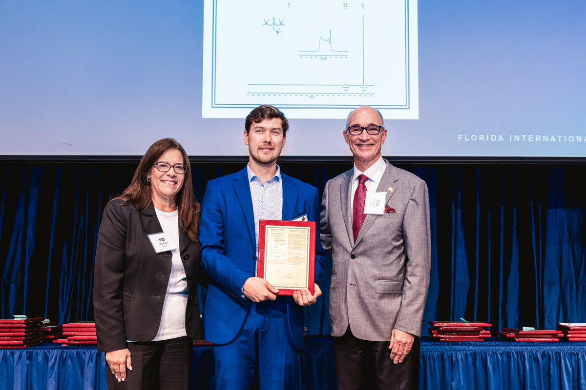 I was excited to participate in FIU Inventors Reception <a href="/FIU/">FIU</a> to celebrate our patent on the first catalytically active V oxo alkylidene for olefin metathesis patents.google.com/patent/US11643…. With FIU President Dr. Kenneth A. Jessell <a href="/FIUPresident/">Jeanette Nuñez</a> and FIU Provost Dr. Elizabeth Bejar.