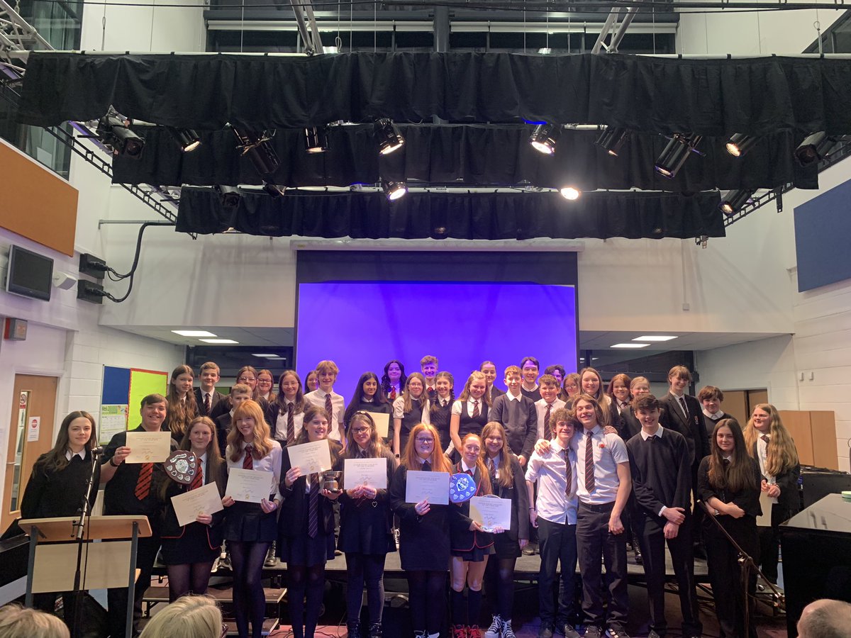 LHSExpressArts's tweet image. Wow! 🤩🤩 What a night! Fabulous performances from every single performer at our Young Musician and Vocalist Competition! Immensely proud of each and every one of you! 🙌🏼 🙌🏼