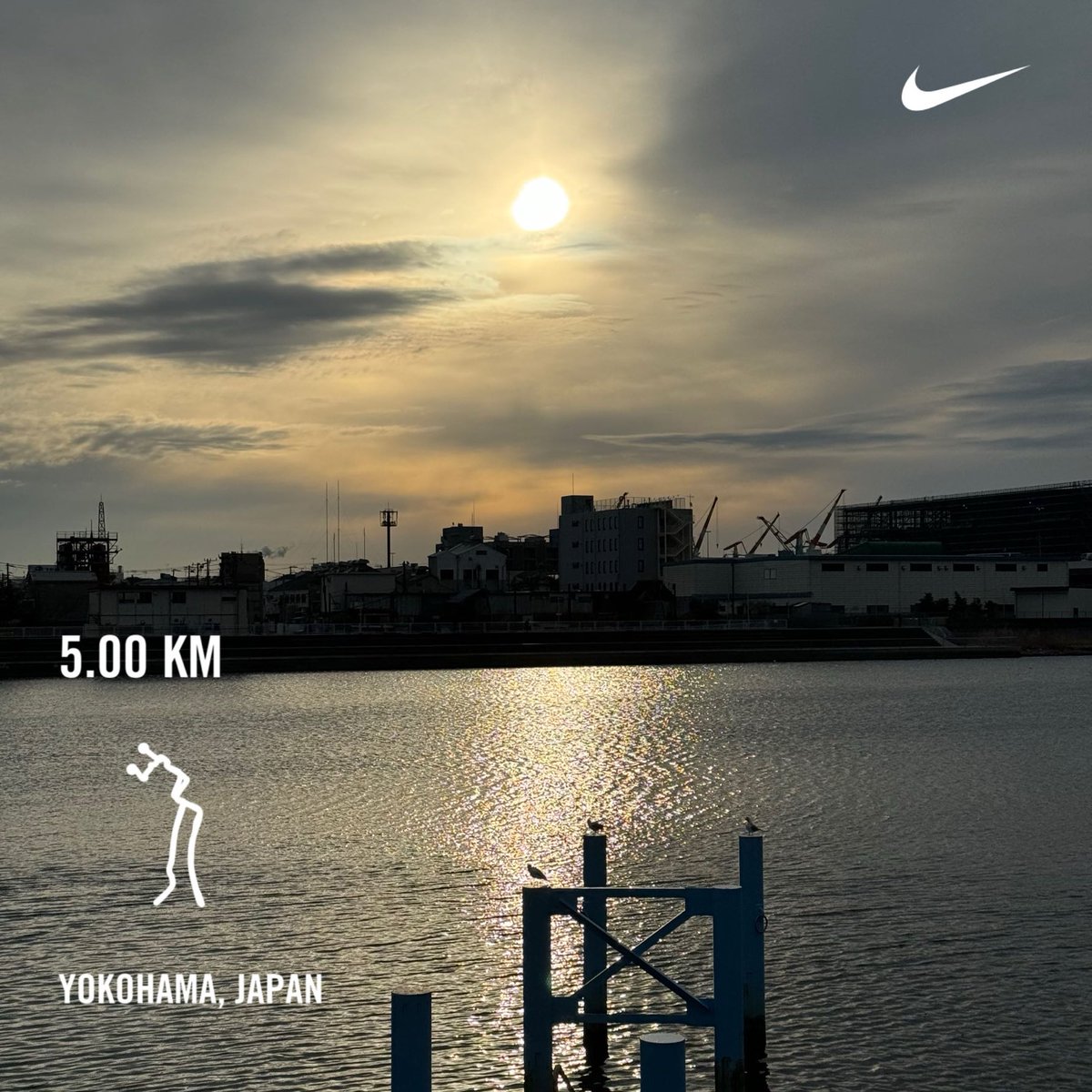 tomoyamada's tweet photo. Tuesday morning run
make your day by your mindset, not circumstances
#nikerunclub #run #running #jogging #nikeplus #tsurumi #yokohama #japan #morning #morningrun #πββοΈ #river #riverside #riversiderun #riverrun #shotoniphone #sunrise https://t.co/Q9kTmfIAos