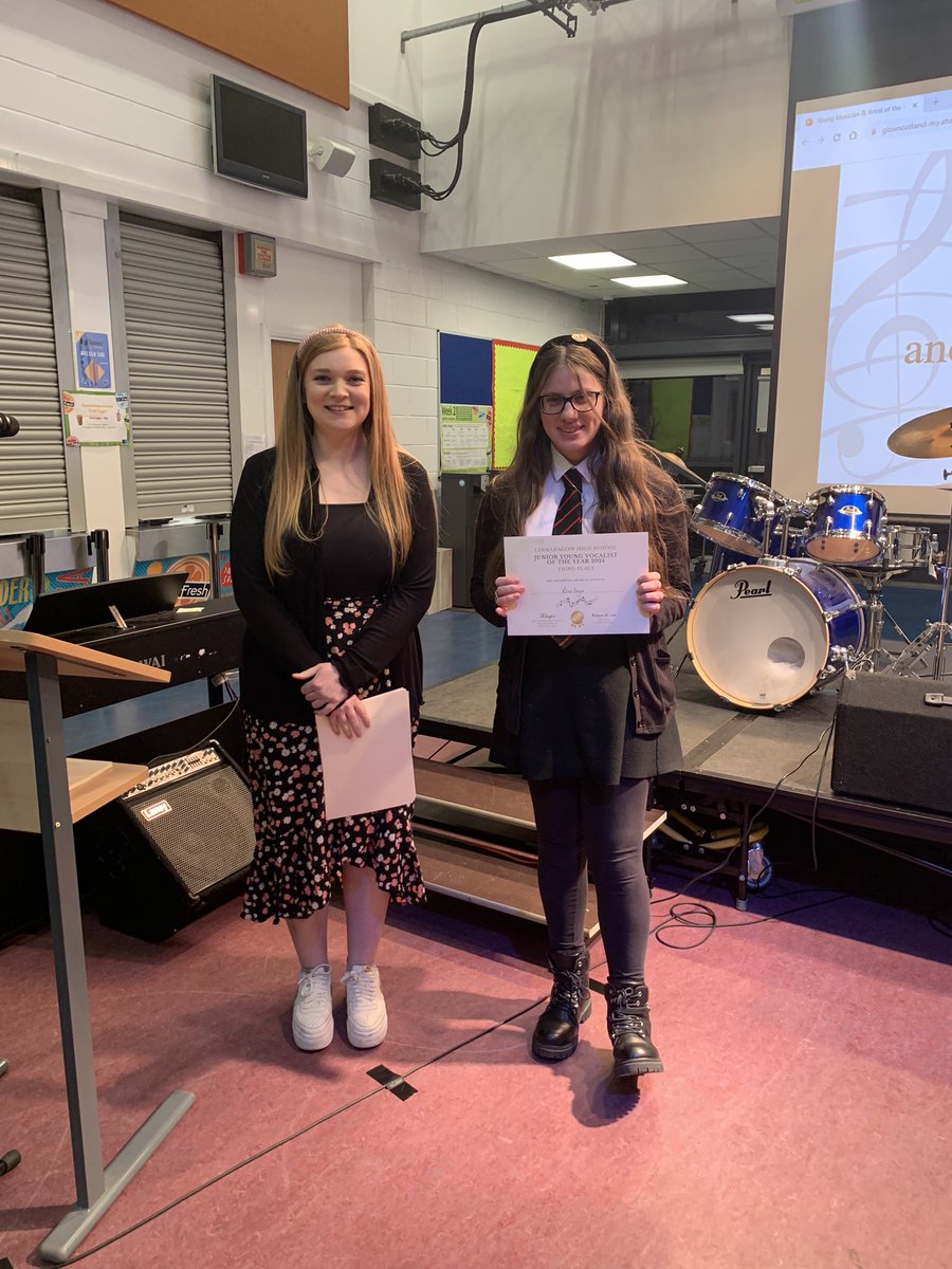 LHSExpressArts's tweet image. ⭐️ Junior Young Vocalist Results! ⭐️

First place: Mirren Douglas 
Second place: Jessica McKay 
Third place: Rosie Doyle