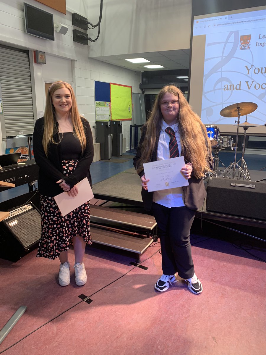 LHSExpressArts's tweet image. ⭐️ Junior Young Vocalist Results! ⭐️

First place: Mirren Douglas 
Second place: Jessica McKay 
Third place: Rosie Doyle