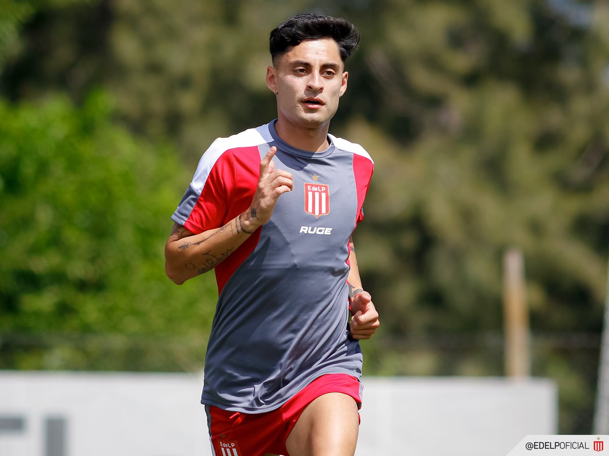 EdelpOficial's tweet photo. 𝗣𝗮𝗿𝘁𝗲 𝗠𝗲́𝗱𝗶𝗰𝗼 𝗱𝗲 𝗝𝗮𝘃𝗶𝗲𝗿 𝗔𝗹𝘁𝗮𝗺𝗶𝗿𝗮𝗻𝗼:
Luego de los estudios realizados en el día de hoy, se determinó que la causa de la convulsión sufrida por el jugador fue una trombosis del seno longitudinal superior (cerebro).
Se encuentra estable, con la medicación adecuada y a la espera de otros estudios. Permanecerá internado para control evolutivo