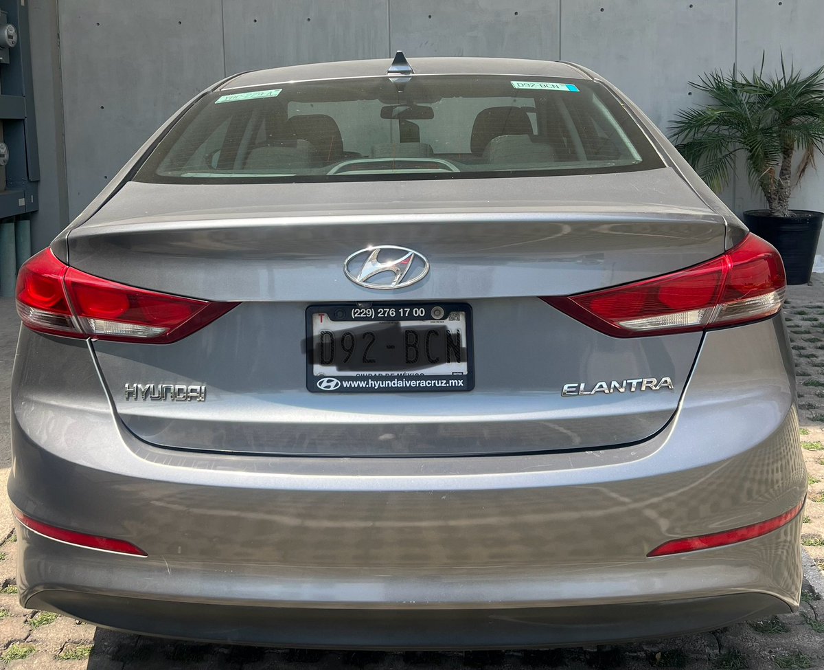 josemurrieta's tweet photo. SE VENDEEEEE💲💲💲💲💲🔴🔴🔴
Elantra Gls 2.0  Hyundai 2018 
Única dueña o sea yo!!! 
130 mil kms (servicios de agencia) 
Llantas nuevas 
Placas CDMX 
Al corriente en todos sus pagos ☺️☺️☺️
Info por DM https://t.co/E4K2NUeeJg