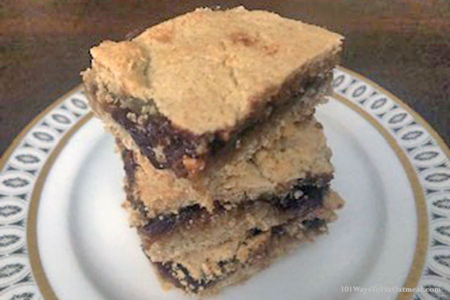 Celebrating #OatmealCookieDay with Oatmeal Marshmallow Fudge Bars. Here's the recipe: bit.ly/49GhkkX