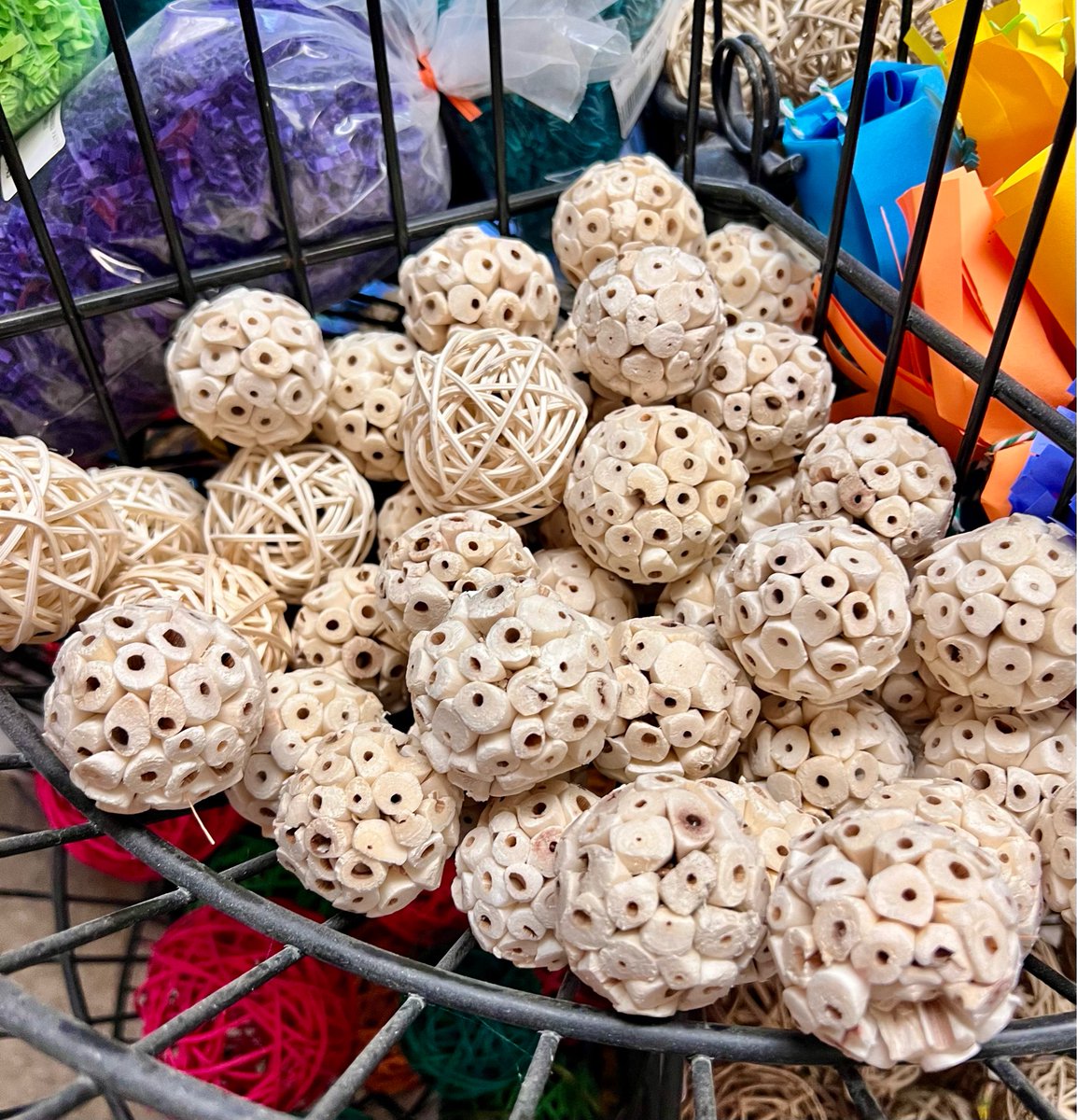 RhondasAviary's tweet image. If you haven’t been in The toy making area lately, we have some fun new items. Part 7
#birdtoys #parrottoys #parrotlover #parrotsofinstagram #petstore #rhondasaviary