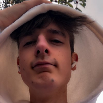 TkarFN's tweet image. Siema jestem CW3LFN1 aka. Jok3rfn1 lubie w dupe jestem pedalem mieszkam pod mostem w londynie mam kompa za 20k i jednego zeba jak dawid jasper jestem alimenciarzem i synem kurwy nie umiem sie bic irl oraz nigdy zadnej laski nie tknalem oprocz twittera i jesteem pizda zyciowa 🤣