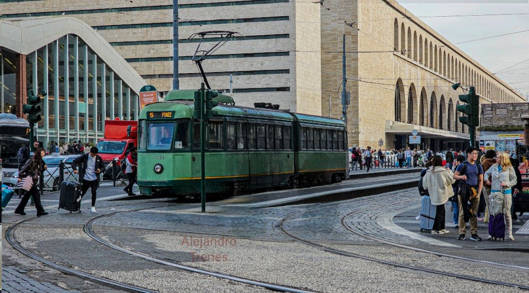 Tranvía de Roma, serie ATAC 7033
buenas noches.
#parati #trainstagram #x #italia #vagones #railway #catenaria 
#instagram #instagood #ferrocarril #italia