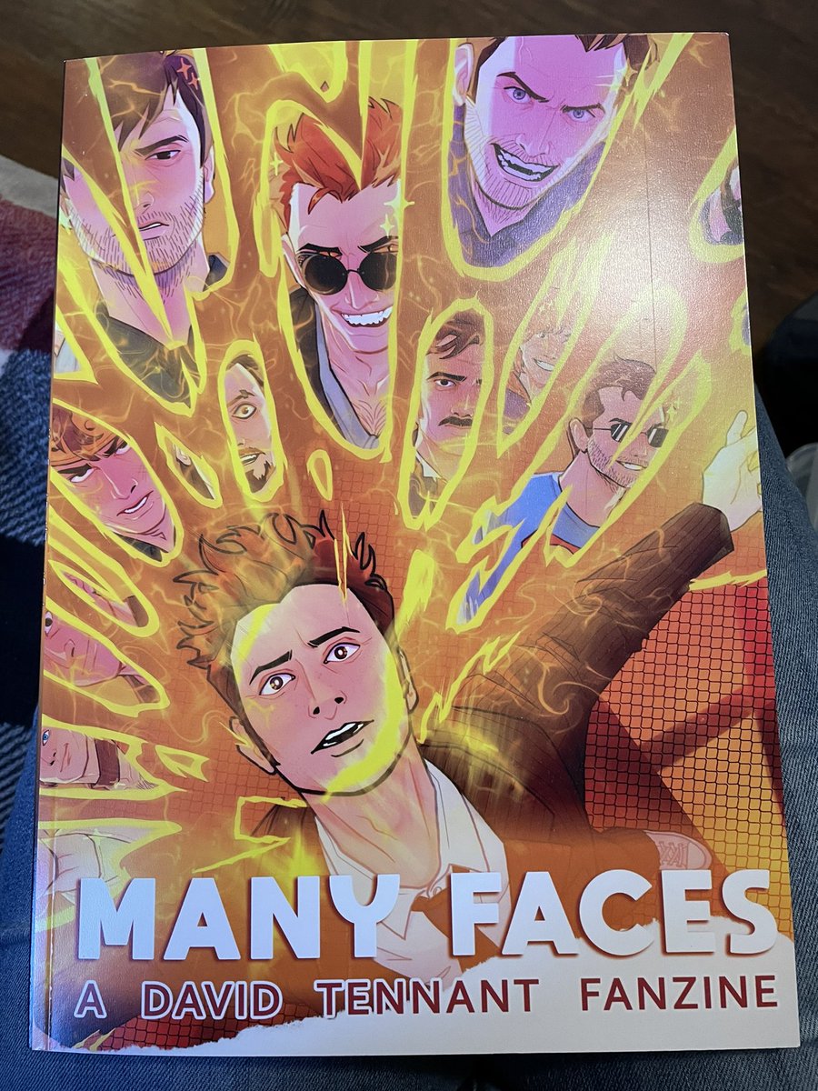 It’s arrived!! <a href="/DTFanzine/">Many Faces: A David Tennant Fanzine</a> !! Big and beautiful collection of DT character bios, fics, and art! 💛