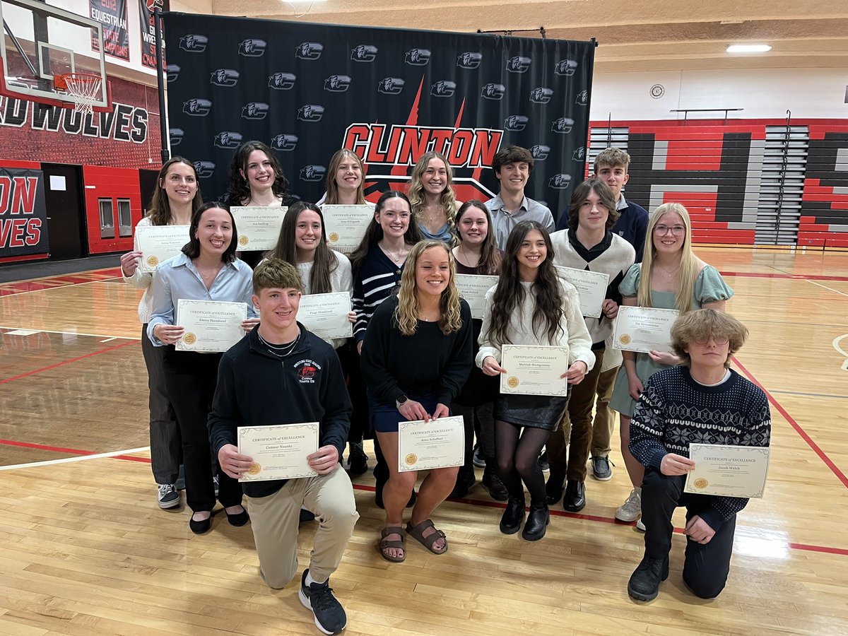 Congratulations to our #CHS24 Valedictorian, Salutatorian and CHS Scholars! So proud of you all! ❤️🖤