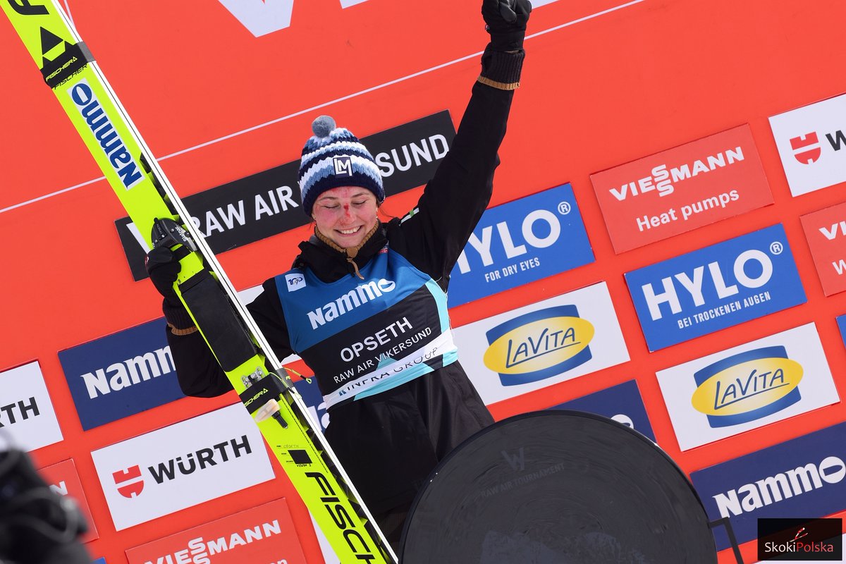 SkokiPolska's tweet image. Końcowa klasyfikacja generalna 5. turnieju #RawAir kobiet 2024 ⛷️

1. Eirin Maria #Kvandal 🇳🇴 1790,4 pkt
2. Silje #Opseth 🇳🇴 1638,4 pkt
3. Eva #Pinkelnig 🇦🇹 1634,9 pkt
... 44. Anna #Twardosz 🇵🇱 321,5 pkt

Więcej na #SkokiPolska ⤵️ skokipolska.pl/5-raw-air-kobi…
📸 Zuzanna Janeczek