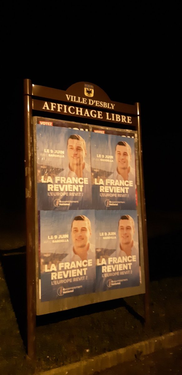 PhilDebruyne77's tweet image. Soirée collage avec Jacques !
@RNational77 @RNational_off 
#LaFrancerevient @J_Bardella
#onestnous🇫🇷Ⓜ️