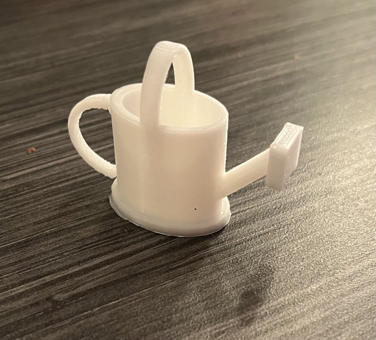 3D printed a little watering can!! Will be a prop for my stop motion final film :))