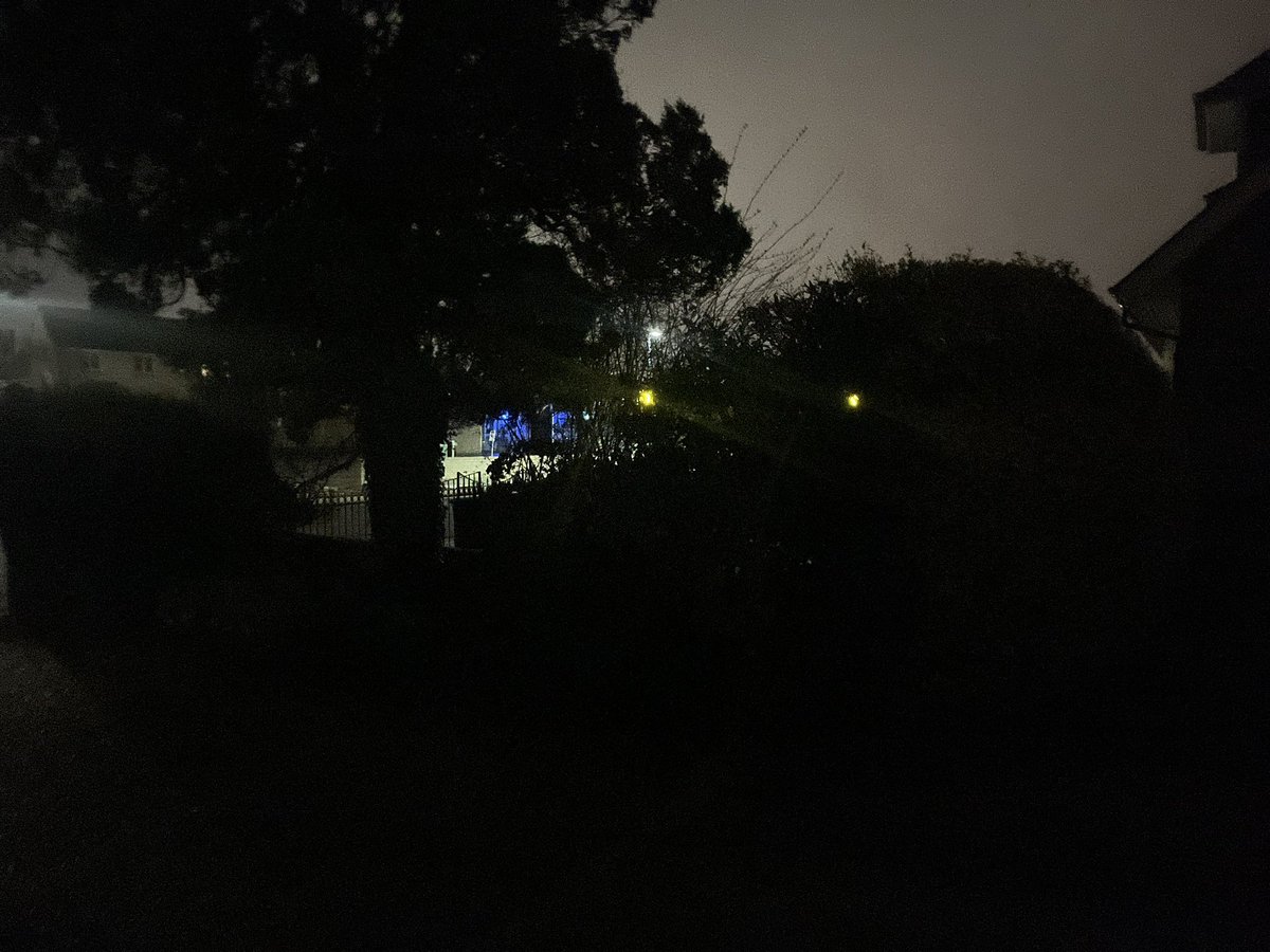 2nd night inarow #causewayhead in darkness..no explanation from <a href="/StirlingCouncil/">Stirling Council</a> this on top endless roadworks 2keep3 student cyclists happy while ratepayers get screwed..<a href="/StirObserver/">Stirling Observer</a> put on front page &amp;run it b4 fatality happens.🤷‍♂️ <a href="/Stirlingcouk/">Stirling.co.uk</a> <a href="/alive_stirling/">Alive!</a> <a href="/Daily_Record/">The Daily Record</a>