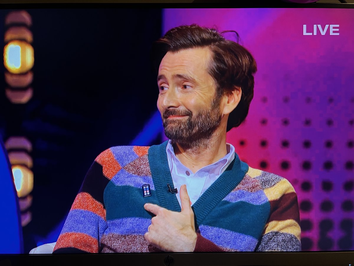 JamieBGall's tweet image. In Nov David Tennant &amp;amp; RTD wore my pins all over TV.
My world blew up.
Since then I have worked non-stop but I have now SHIPPED ALL ORDERS!! Over 7,000 of them. My geeky rainbow pins have now raised over £30,000 for @aktcharity 
Me rn: 😭🥰😃🫠
Get yours linktr.ee/Jamiebgall