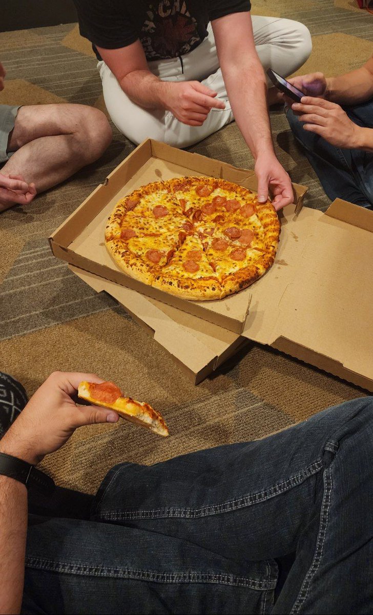 Last pizza with the dogs on the last night of #TFF2024 thank you for the great times. That 3am floor pizza just hit right <a href="/DexterShepherd/">Dexter Shepherd</a> <a href="/bawrky/">ᴮᵃʷʳᵏʸᵇᵘᵗᵗ @MP??</a>