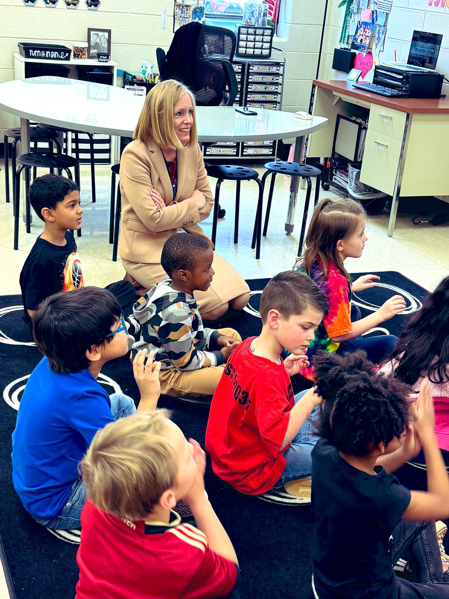 kristin.smith tweet media