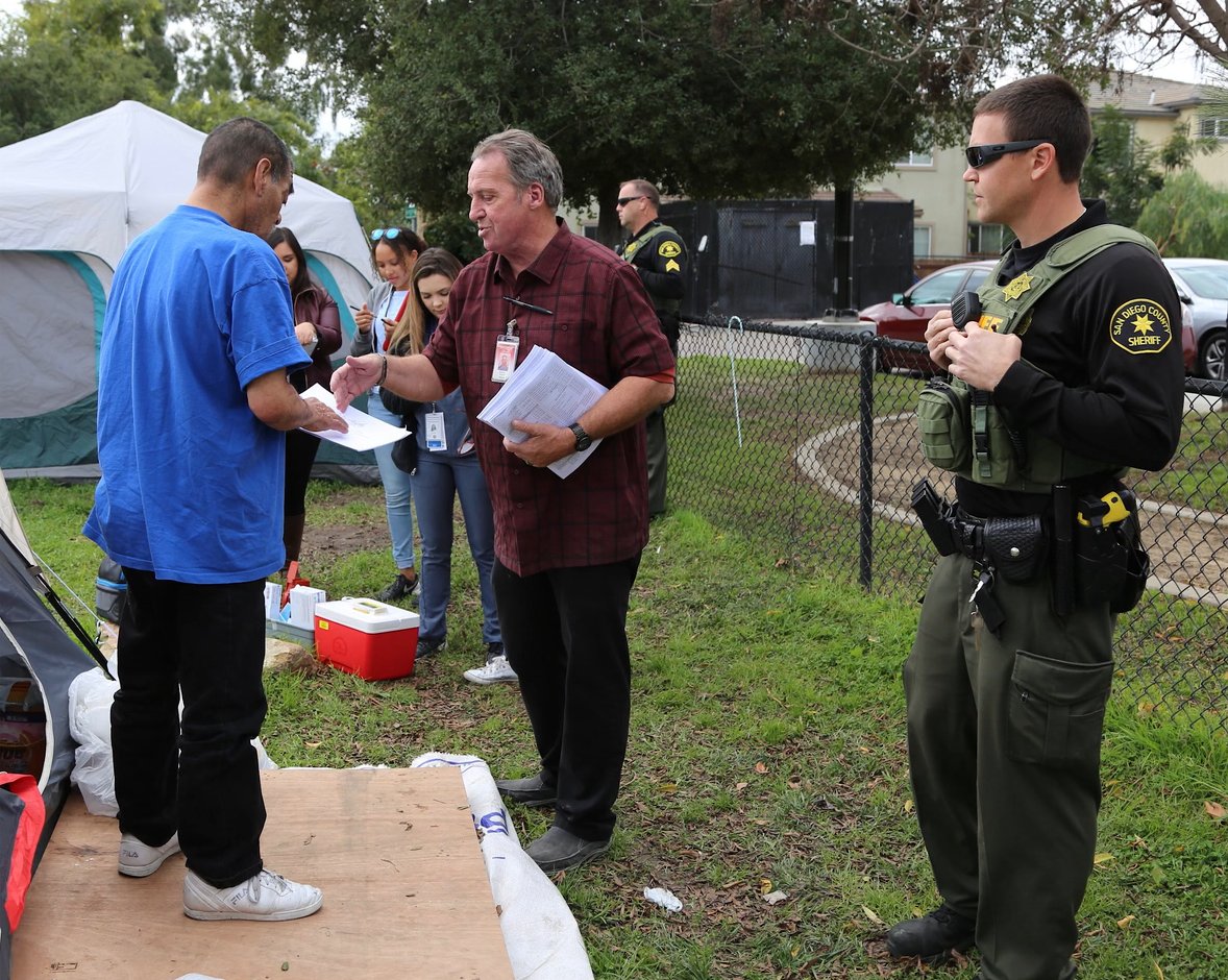 Addressing homelessness🤝I asked the Office of Homeless Solutions to provide us with regular updates on their efforts to resolve and clean up homeless encampments in my District. These reports are broken up between encampment resolution efforts and outreach efforts, as County