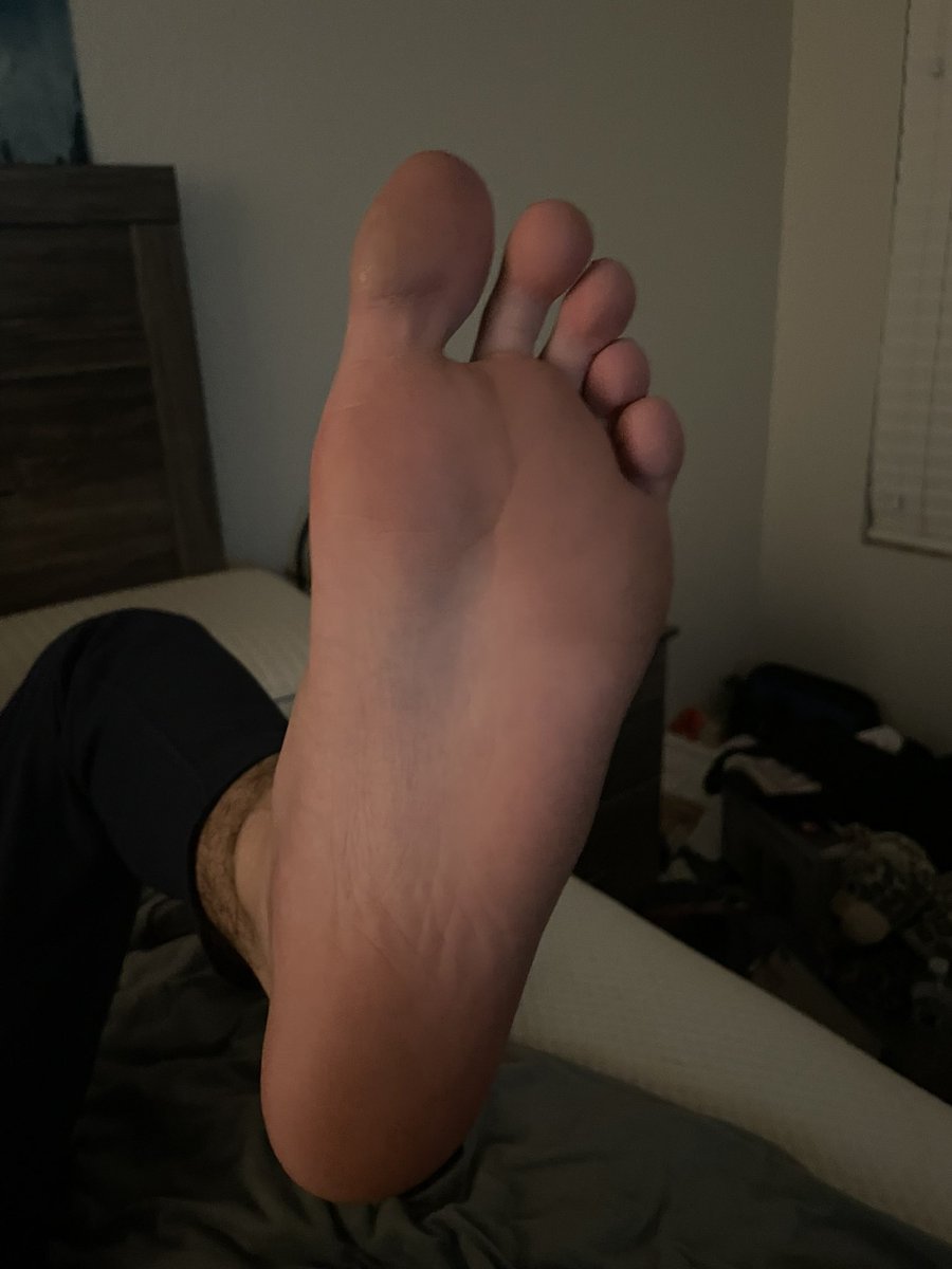 HypnoSlave128 tweet media