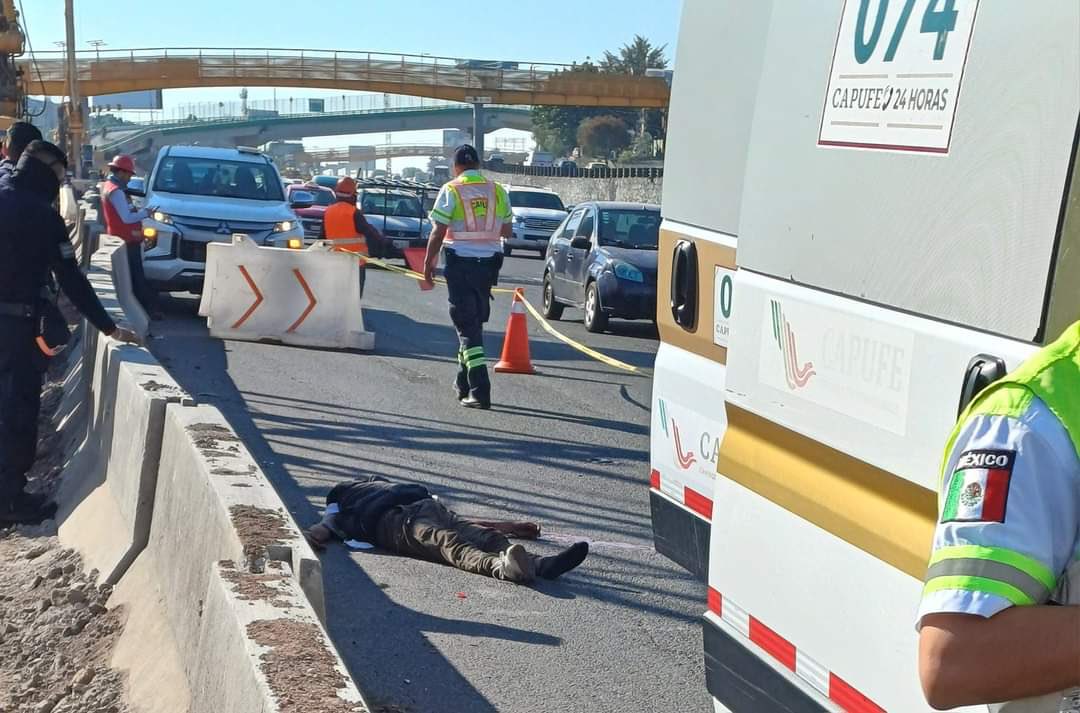 ‼️Harto de los #Asaltos
Un ciudadano ABATIÓ a uno de dos #Delincuentes que intentaron cometer un #Robo en un #TransportePublico

Los desarmó y a uno lo MATÓ y al 2º lo mandó grave al #Hospital 

Hechos: Autopista México-Puebla a la altura La Virgen

Del #Justicieto nada se sabe