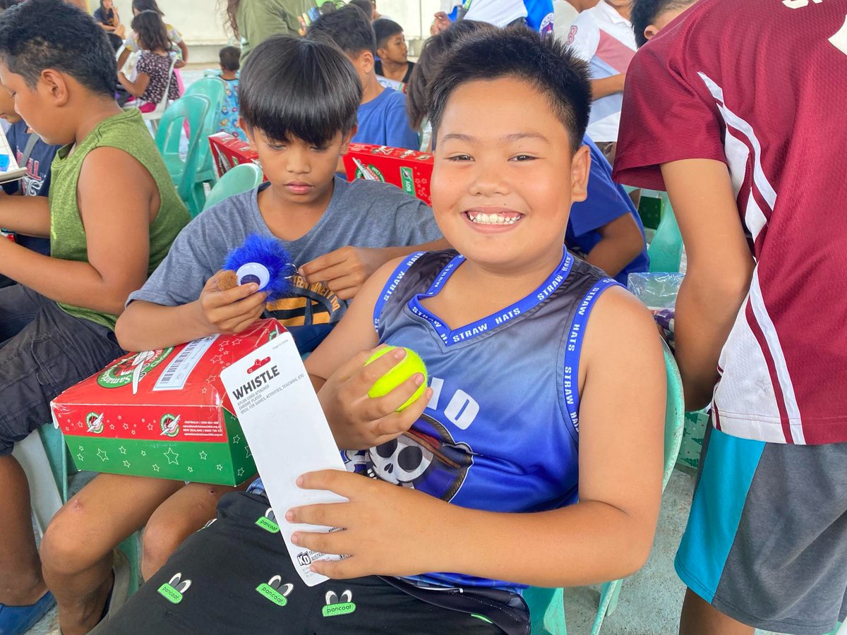 Operation Christmas Child tweet media