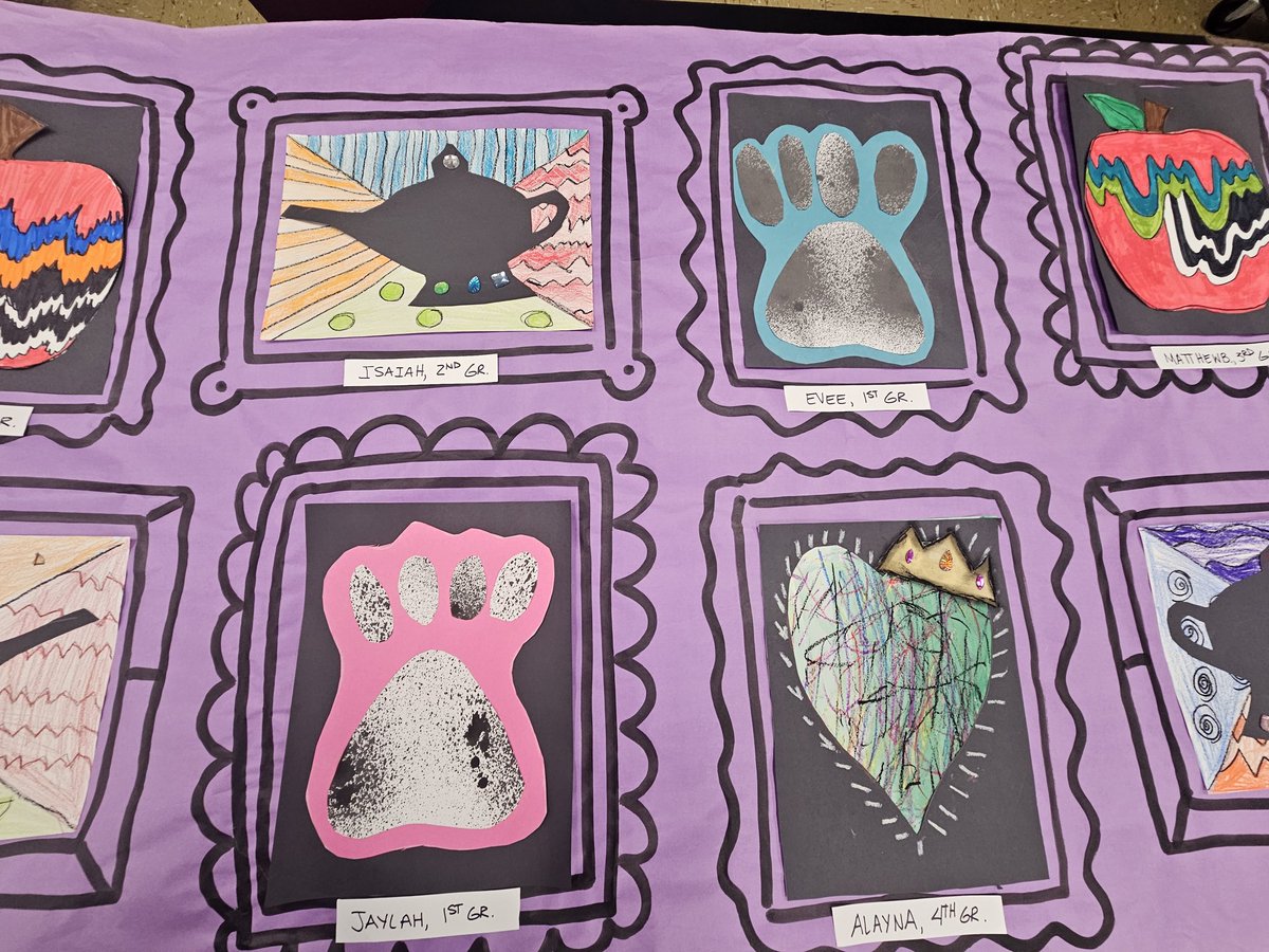 BeckyGrubbs7's tweet photo. Loving how these projects turned out for our 'Descendants' fairy tale themed unit...can't wait to see them on display!!! πππ§ββοΈπΎππ
#RAMSart https://t.co/on5sRqIrFx