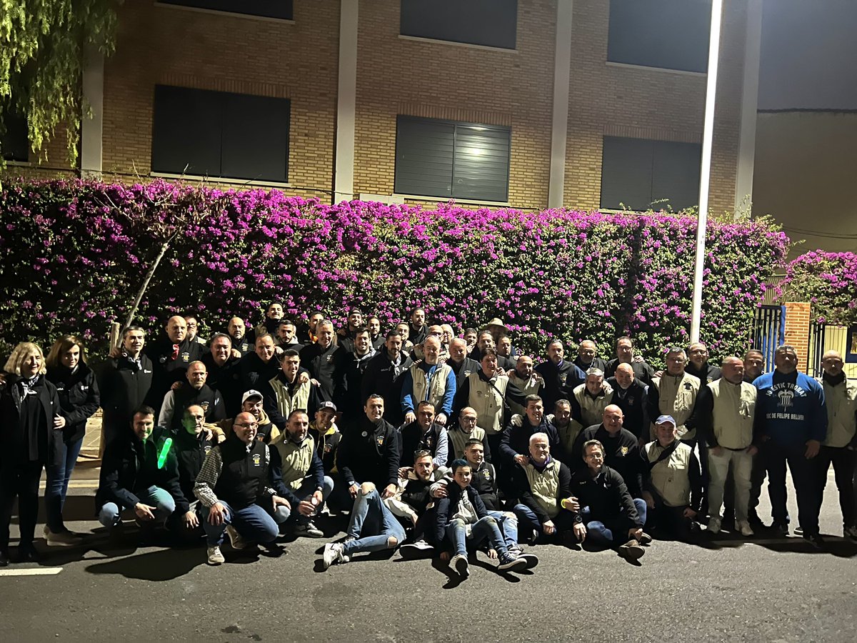 AjMislata's tweet photo. 🔥 #Falles2024 #MislataEnFalles
Impressionant mascletà nocturna a #Mislata a càrrec de la Penya Els Tronats de la Falla Felip Bellver - Mare Ràfols i la Pirotècnia la Alpujarreña. https://t.co/2PeG0L9kCU